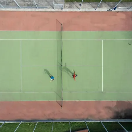 호텔 Eleven Business & Sport Jaszarokszallas