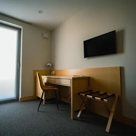 Hotel Eleven Business & Sport Jaszarokszallas