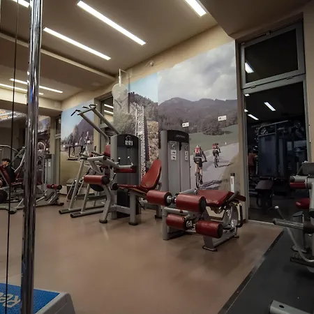 Eleven Business & Sport Hotel Jaszarokszallas